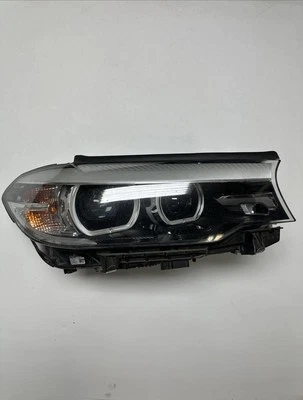 Faro derecho BMW 530i 540i 2017-2020 serie 5 G30 xenón LED adaptable 530i 540i OEM NOTE Foto 1 de 4
