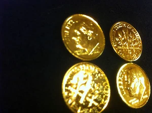 GOLD dime *Genuine Pure 24 Karat 7 mils Gold layered USA 10 cent MINT* - Imagen 1 de 9