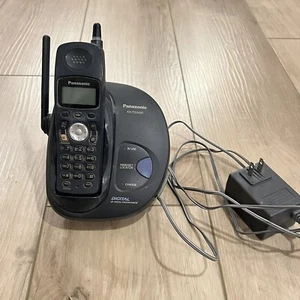 Panasonic Cordless Phone KX-TGA243G With Charging Base TESTED & WORKS - Zdjęcie 1 z 5