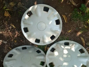 1 Great Stud Cup Wheel Covers Wheel Covers 13" Renault 19 21 Chamade - Picture 1 of 6