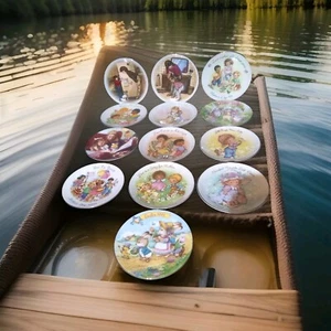 13 Avon Fuente de finos coleccionables de porcelana recortada en placas de oro de 22k 5,1/8"D - Imagen 1 de 7