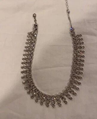 Collar llamativo Carolee tono plata estrás M163 Foto 1 de 2