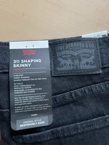 Levis 311 Mid rise Shaping Skinny Jeans - Black - Size 30 x 32 - Picture 1 of 4