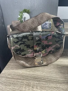 Guess Bag - Picture 1 of 4