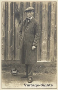 Kriegsgefangenenlager Holzminden: Portrait of M. Bormans (Vintage RPPC WW1 ~1910 - Imagen 1 de 1