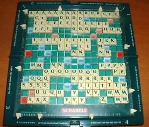 4 TILES FOR 99p SCRABBLE REPLACEMENT GREEN LETTERS FOR HARD CASE TRAVEL SCRABBLE - Picture 1 of 2