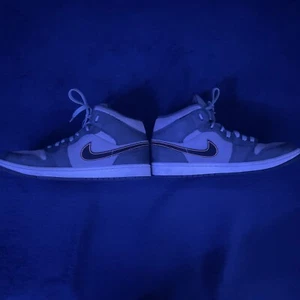 AIR JORDAN 1 MID SE BG Night Stadium/Black - Picture 1 of 8