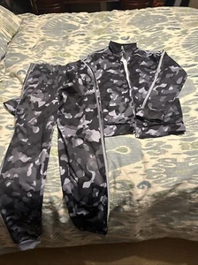 Adidas Boys Large Pants And Jacket - Picture 1 of 7