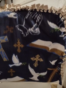 Fleece fabric no sew blanket - Religion - Picture 1 of 1