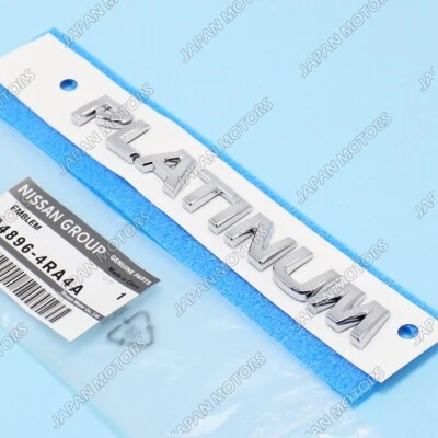 Placa de identificación emblema cromado tapa maletero Nissan Máxima Platinum original fabricante de equipos originales 84896-4RA4A Foto 1 de 4