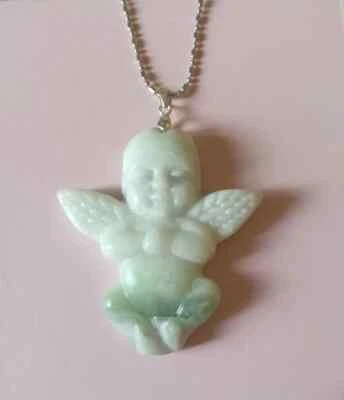 COLLANA CUPIDO GIADA BIANCA/VERDE IN ARGENTO 925 CON PENDENTE ANGELO DI GIADEITE - Immagine 1 di 4