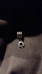 Pandora Glückshufeisen Dangle Charm #790259 Hufeisen mit Box oder Etui - Bild 1 von 1