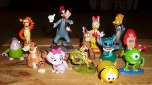 Lote de 13 Figuras Disney/Pixar Goofy Tigger Rey León Shere Khan+más PVC - Imagen 1 de 9