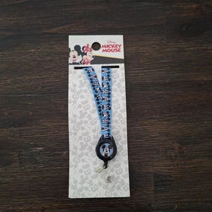 Disney Mickey Mouse Retractable Lanyard Holder Badge Reel Nurses Teacher S3 - Picture 1 of 6