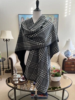 NWOT IKE BEHAR Black and White Women's Reversible Fashion Wrap One Size Fits All - Image 1 of 4