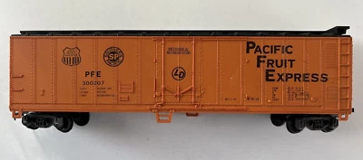 Lima HO Pacific Fruit Express 50' Mechanical Reefer Used, No Box - Image 1 of 4