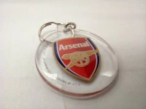 Arsenal Crest keyring in hard plastic - Picture 1 of 1