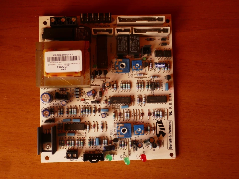 Scheda accensione Bertelli LC06N Caldaie Sile, Turbinox - Immagine 1 di 1