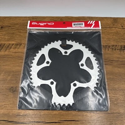 CADEIA EXTERNA DE MONTANHA SUGINO 50T X 110MM 5 PARAFUSOS PRATA ANODIZADA - Imagem 1 de 3