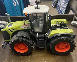 Bruder Claas Xerion 5000 Tractor - Picture 1 of 10