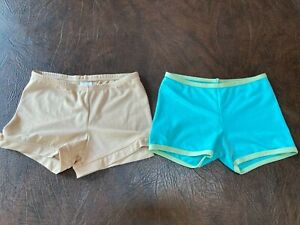Girl's Size 7-8 Lot of 2 Boyshort Underwear  Hanes  Tan  Green