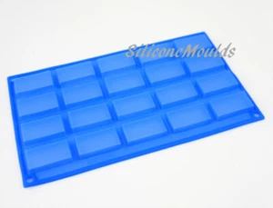 Tamaño de muestra de 20 celdas / mini barra molde de silicona chocolate para hornear EL COLOR PUEDE VARIAR - Imagen 1 de 3