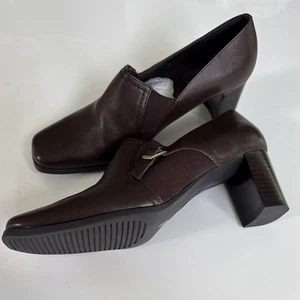 LIZ BAKER Leather Block Heel Slip On Maple Brown Shoe Size 7.5M NEW - Picture 1 of 9