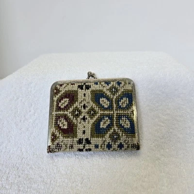 VTG 70’s Kiss Lock Tapestry Fabric Butterflies Boho Chic Hippie ID Card Holder - Image 1 of 4