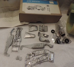 AUTO REPLICAS METAL MODEL KIT 16 PACKARD TWELVE IN BOX ENGLAND - Picture 1 of 4