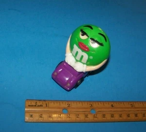 M&M's Burger King Toy Green Mini Dispenser Vintage Collectible M&M Toy - Picture 1 of 4