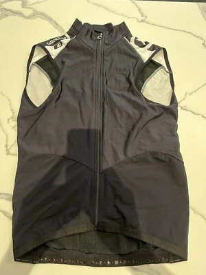 Assos iG.falkenZahn gillet vest Size: Medium Colour: Black - Image 1 of 2