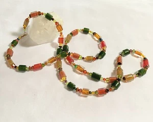 "Collar de 22"" con cuentas de vidrio artístico tonos de sandía LISA OAKLEY hecho a mano en estudio" - Imagen 1 de 11
