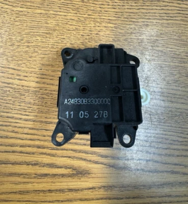 2011-2017 Infiniti QX56 QX80 Rear HVAC AC Heater Evaporator Actuator Motor OEM - Image 1 of 4