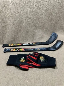Chicago Blackhawks Franklin Black 2 Mini Hockey Sticks NHL &kid gloves&cinch Bag - Picture 1 of 13