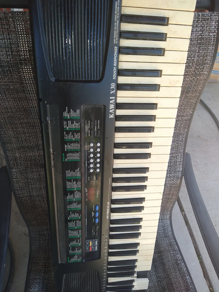 Kawai X30 Touch Response Electronic Keyboard - Image 1 of 1