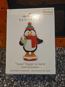 Hallmark ornament "SNOW" HAPPY TO SERVE 2010 Noel Nutcrackers Penguin/Snowcone - Picture 1 of 9