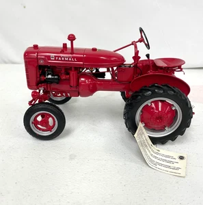Franklin Mint McCormick Farmall 1946 International Harvester Tractor 1:12 Scale - Picture 1 of 8