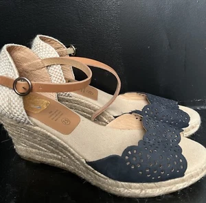 Kanna Anthropologie Wedge Sandal Espadrille Tan Navy Suede Spain Ankle Size 7.5 - Picture 1 of 3