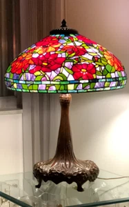Stunning Tiffany Replica- Peony Table Lamp, Multicolor, 31H, Excellent condition - Picture 1 of 12