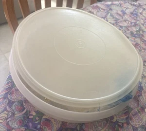 Vintage Tupperware 224-11 Replacement Lid Tupper Seal Logo Round Sheer 12" - Picture 1 of 9