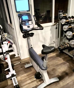 Precor | UBK 835 Upright Bike w/ Attached TV - Picture 1 of 2
