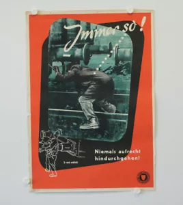 Plakat Deutsche Bahn Bundesbahn UNFALLVERHÜTUNGSBILD Niemals aufrecht hindurch - Bild 1 von 9