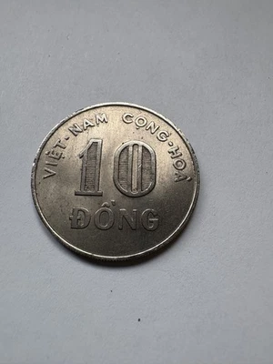 Vietnam 1964 vietnamita 10 Dong Cong Hoa con tallos de arroz en el reverso de la moneda  Foto 1 de 4