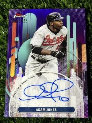 Topps Finest Adam Jones 2025 automático/125 púrpura Foto 1 de 2