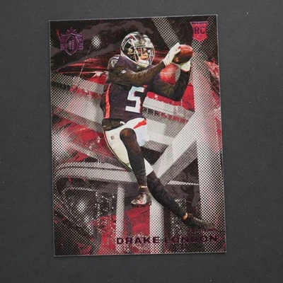2022 Panini Chronicles - Gridiron Kings Drake London #GK-6 Pink (RC) - Image 1 of 2