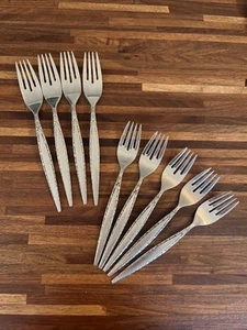 Community Venetia Dinner & Salad Forks Oneida Stainless Flatware - Picture 1 of 23