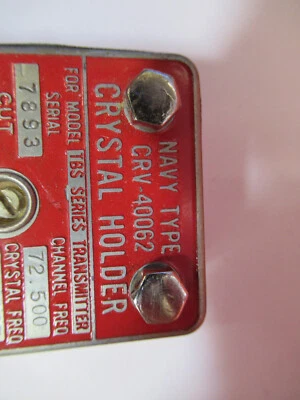 NAVY TYPE QUARTZ CRYSTAL CRV-40062 RCA ANTIQUE AS PICTURED Q2-92 - Image 1 of 4