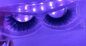 BADDIE ESSENTIALS- GORGEOUS FAKE EYELASHES - FALSE EYELASHES- FLUFFY EYELASHES - Picture 1 of 4