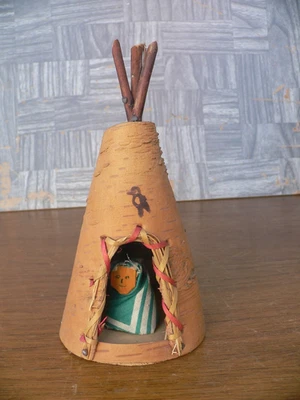 Real Birchbark Indian TeePee Hecho a Mano Nativo Americano Recuerdo Coleccionable Foto 1 de 4