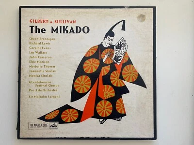 Gilbert & Sullivan The Mikado Boxed Set 2 x LP Records Pro Arte Orchestra - Image 1 of 4